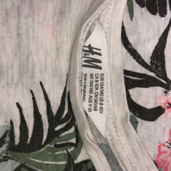 H&M Girl top gently  used - Picture 6 of 6